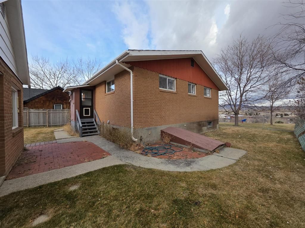 Photo of 1007 View St, Cody, WY 82414 (MLS # 10031893)