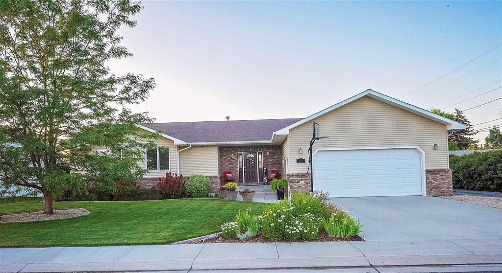 Photo of 621 Avenue B, Powell, WY 82435 (MLS # 10031172)