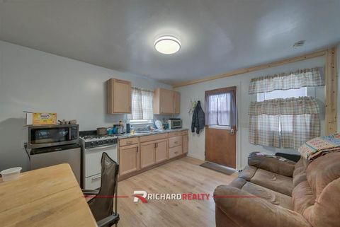 Tiny photo for 747 E Jefferson St, Powell, WY 82435 (MLS # 10032367)