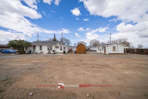 Tiny photo for 747 E Jefferson St, Powell, WY 82435 (MLS # 10032367)