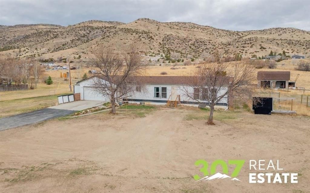Photo of 293 Southfork Rd, Cody, WY 82414 (MLS # 10032083)