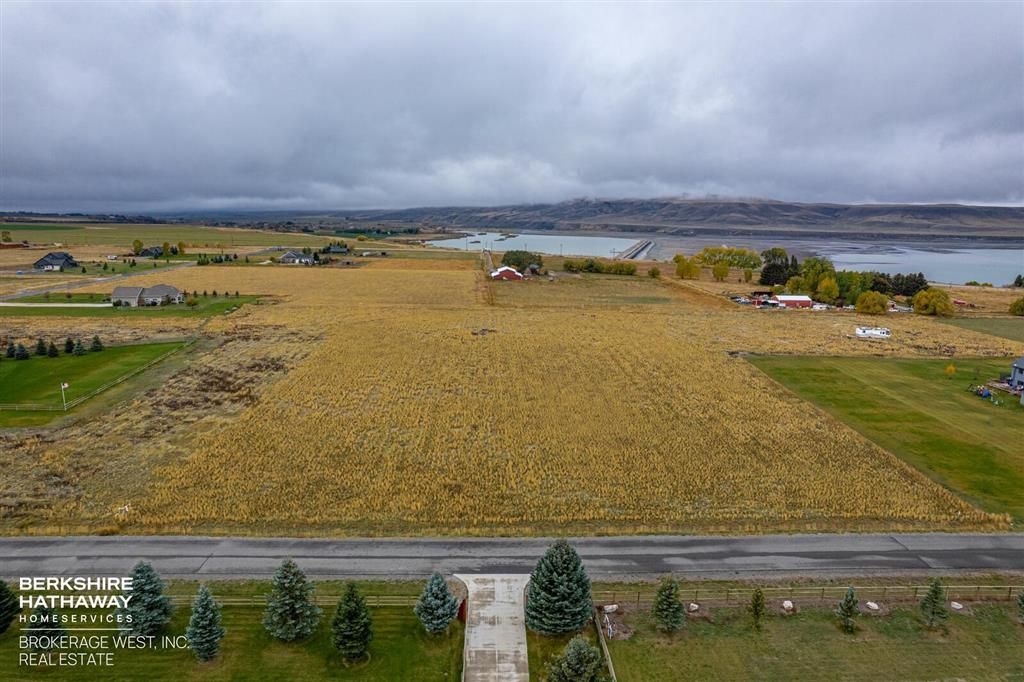 Photo of TBD Patriot Dr, Cody, WY 82414 (MLS # 10031813)