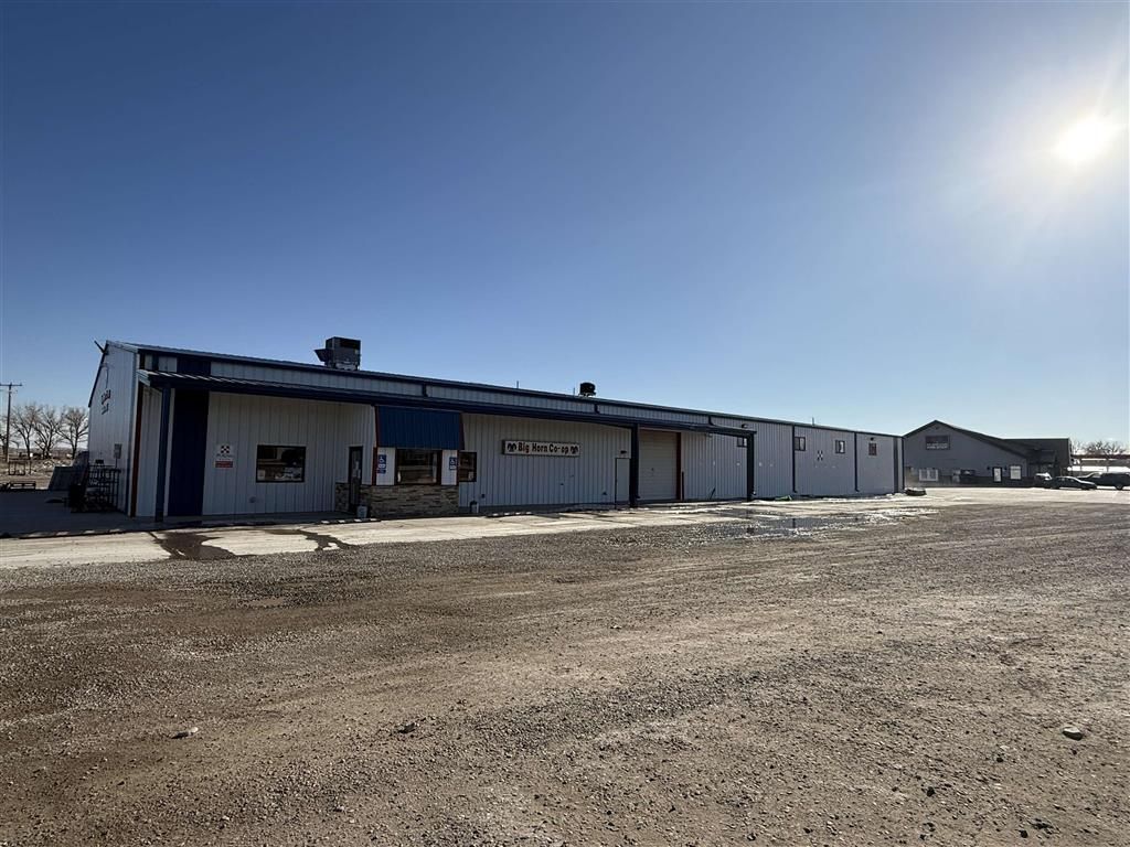 Photo of 400 W Big Horn Ave, Worland, WY 82401 (MLS # 10030964)