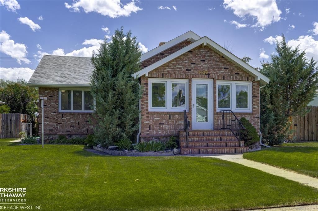Photo of 1426 Bleistein Ave, Cody, WY 82414 (MLS # 10031413)