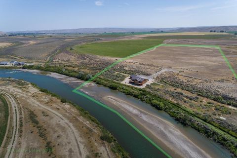 Tiny photo for 77 Eagle Rock Trail, Clark, WY 82435 (MLS # 10031532)