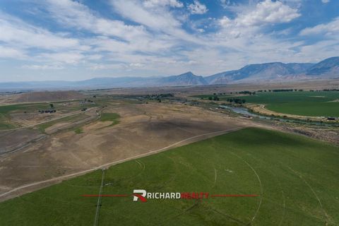 Tiny photo for 77 Eagle Rock Trail, Clark, WY 82435 (MLS # 10031532)