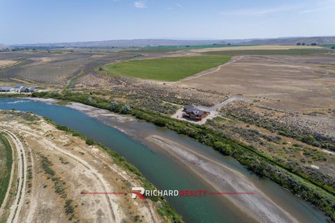 Tiny photo for 77 Eagle Rock Trail, Clark, WY 82435 (MLS # 10031532)