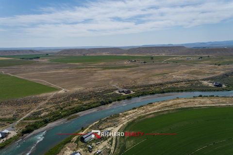 Tiny photo for 77 Eagle Rock Trail, Clark, WY 82435 (MLS # 10031532)