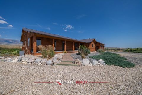 Tiny photo for 77 Eagle Rock Trail, Clark, WY 82435 (MLS # 10031532)