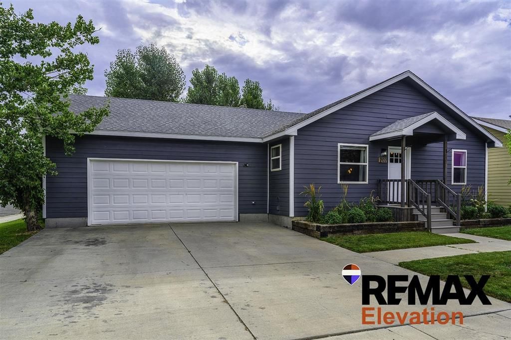 Photo of 702 Kenmar St, Cody, WY 82414 (MLS # 10030894)