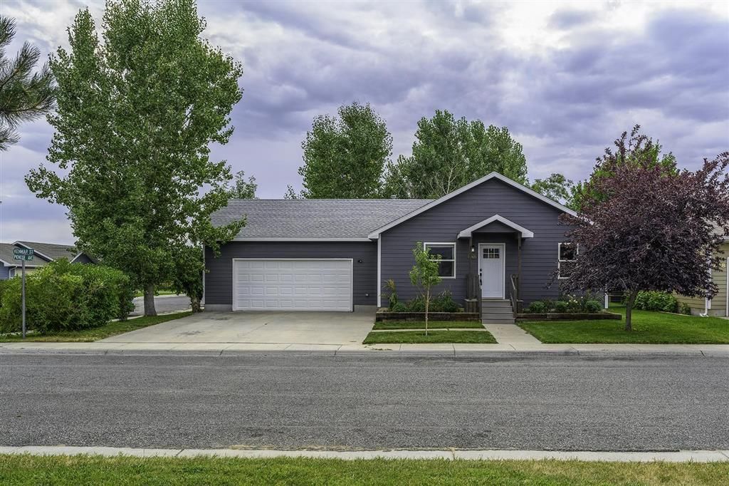 Photo of 702 Kenmar St, Cody, WY 82414 (MLS # 10030894)