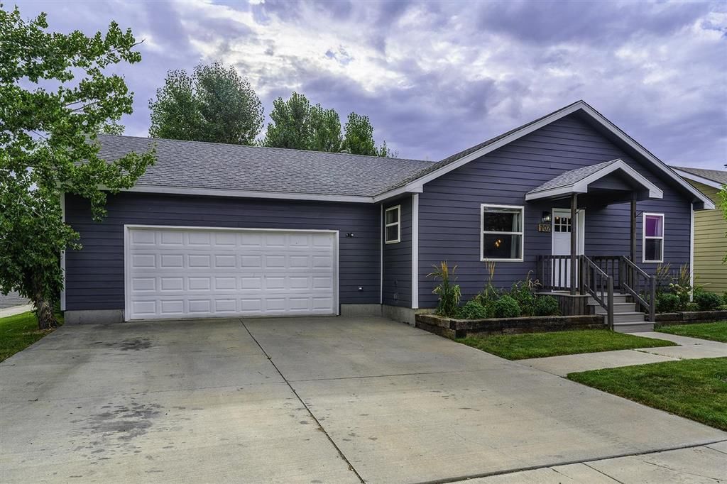 Photo of 702 Kenmar St, Cody, WY 82414 (MLS # 10030894)