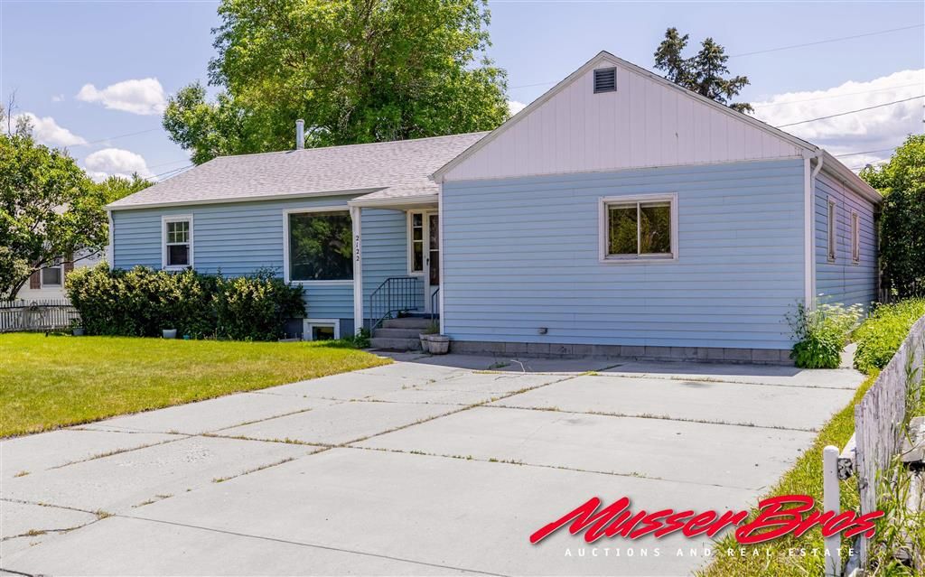 Photo of 2122 Peake Ave, Cody, WY 82414 (MLS # 10031357)