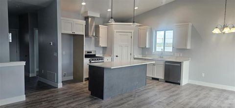 Tiny photo for 2701 Skyview Ln, Cody, WY 82414 (MLS # 10031397)