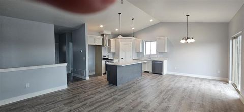 Tiny photo for 2701 Skyview Ln, Cody, WY 82414 (MLS # 10031397)