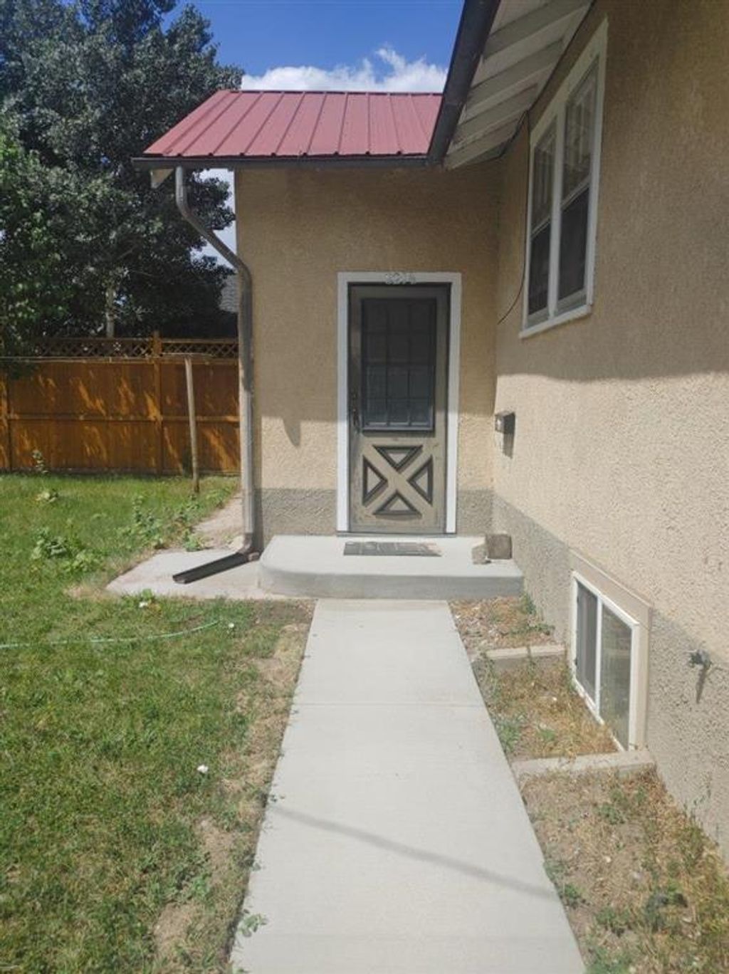 Photo of 821.5 13th St, Cody, WY 82414 (MLS # 10032255)