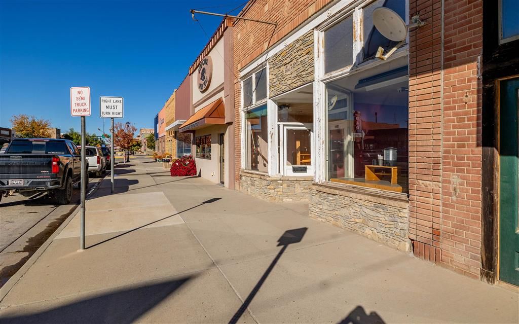 Photo of 424 Greybull Ave, Greybull, WY 82426 (MLS # 10031776)