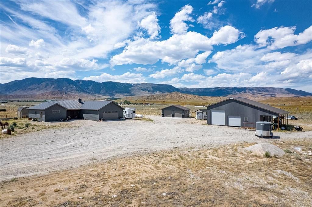 Photo of 5 Cowboy Dr, Clark, WY 82435 (MLS # 10031537)