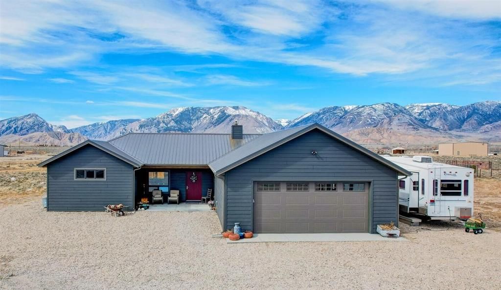 Photo of 5 Cowboy Dr, Clark, WY 82435 (MLS # 10031537)