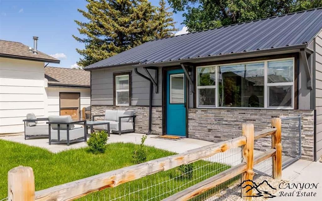 Photo of 1815 Stampede Ave, Cody, WY 82414 (MLS # 10032079)