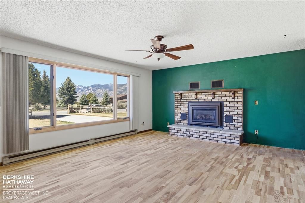 Photo of 12 Marquette Dr, Cody, WY 82414 (MLS # 10032323)