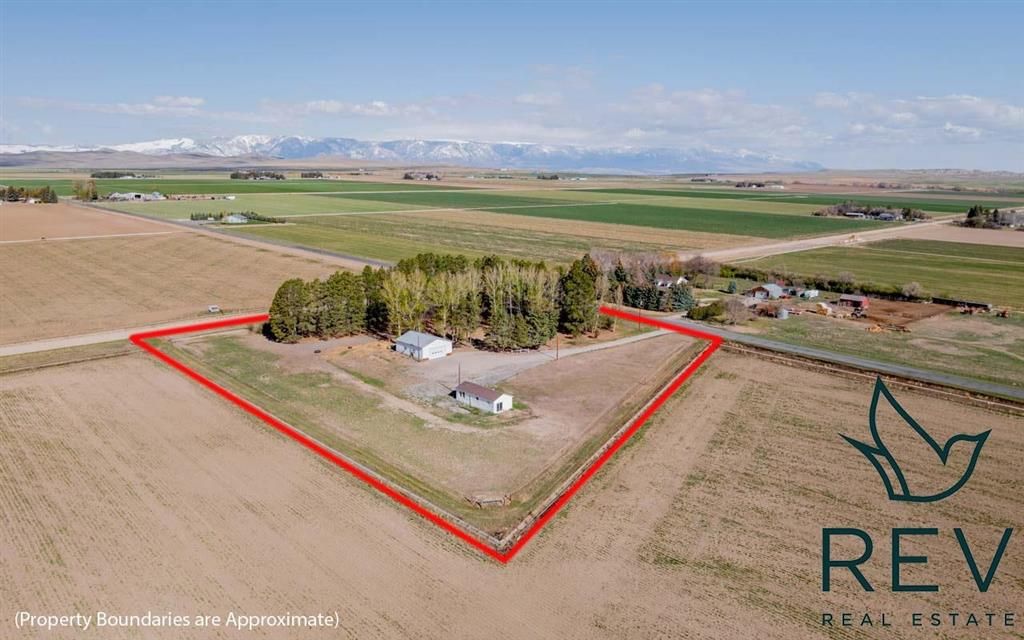 Photo of 2096 Lane 10 Ln, Powell, WY 82435 (MLS # 10032319)