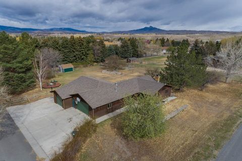 Photo of 215 44th St N St, Cody, WY 82414 (MLS # 10032314)