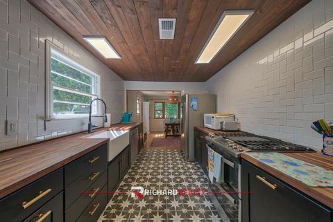 Tiny photo for 4035 Trapper Creek Rd, Shell, WY 82441 (MLS # 10031450)