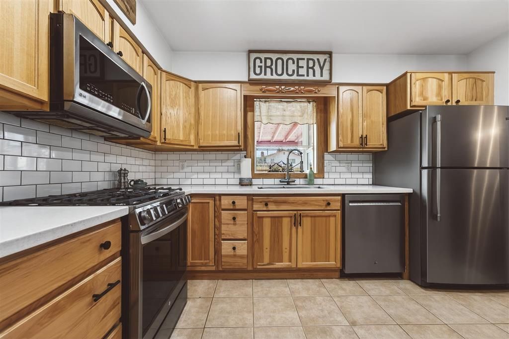 Photo of 1032 Alpine Ave, Cody, WY 82414 (MLS # 10032266)