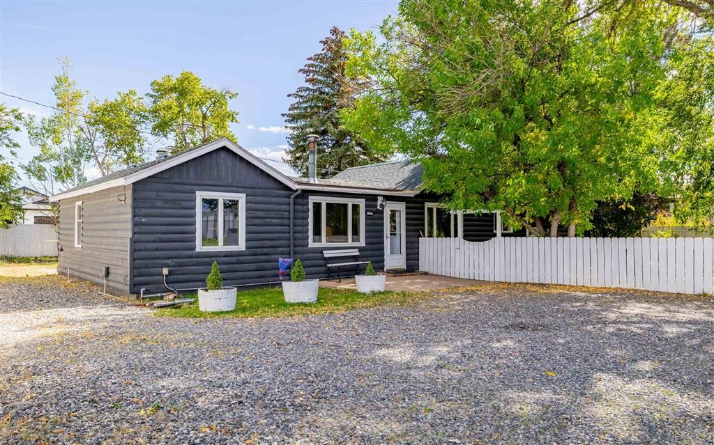 Photo of 826 North, Cody, WY 82414 (MLS # 10031781)
