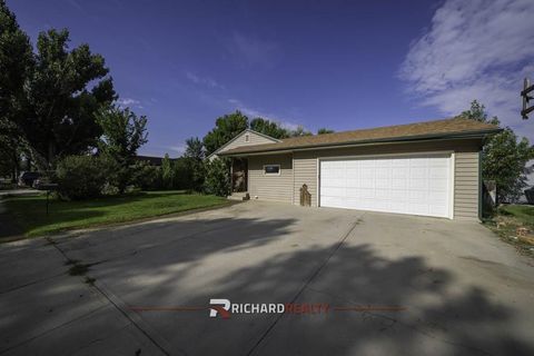 Tiny photo for 708 S 16th St, Worland, WY 82401 (MLS # 10031622)