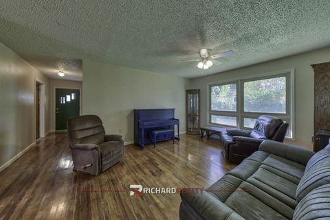 Tiny photo for 708 S 16th St, Worland, WY 82401 (MLS # 10031622)