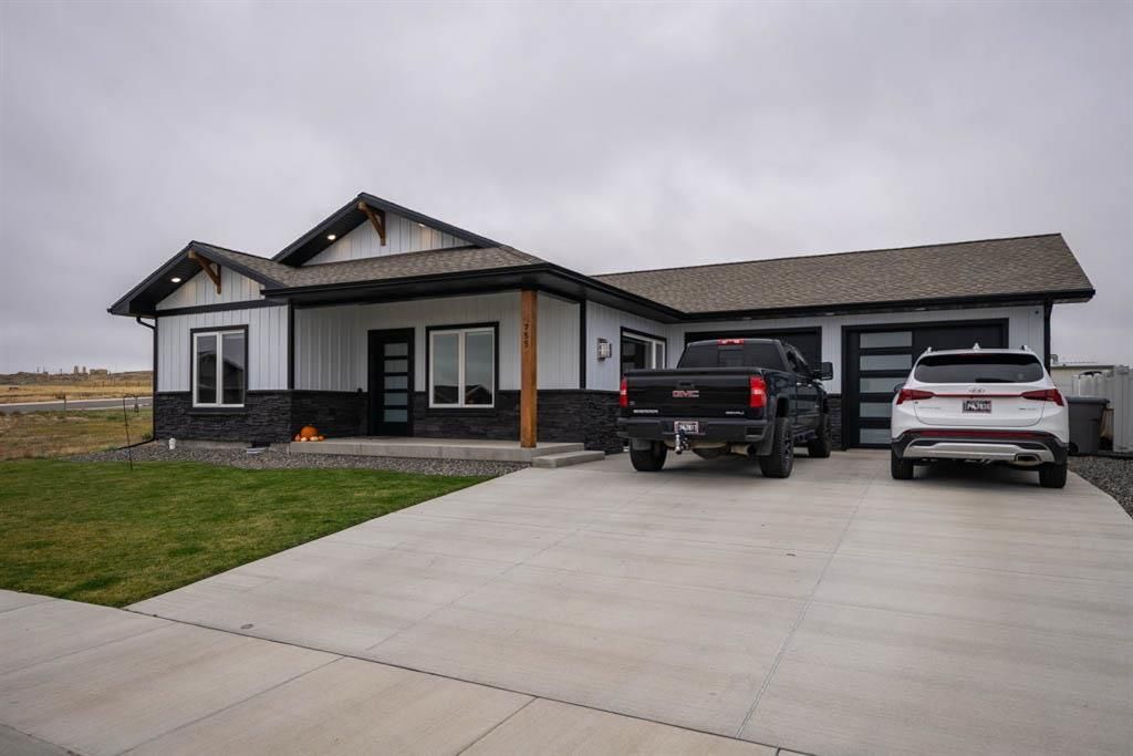 Photo of 755 Go Around Loop, Cody, WY 82414 (MLS # 10031787)