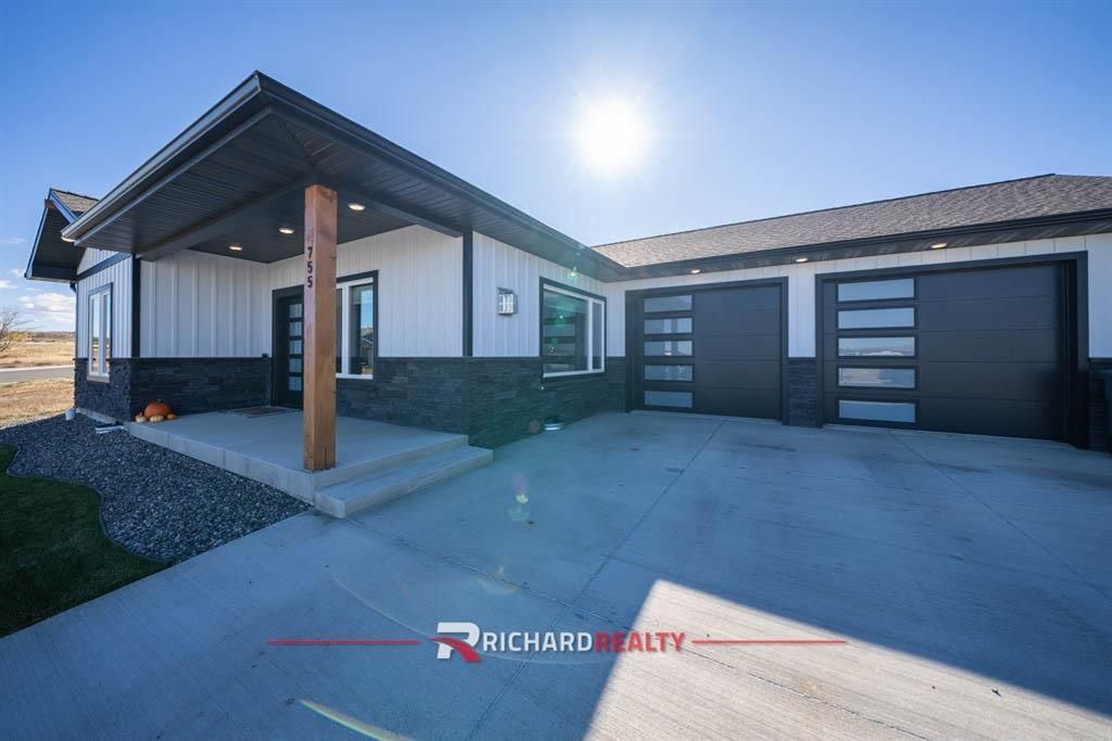 Photo of 755 Go Around Loop, Cody, WY 82414 (MLS # 10031787)