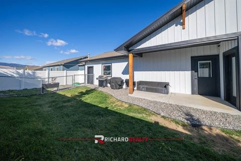 Tiny photo for 755 Go Around Loop, Cody, WY 82414 (MLS # 10031787)