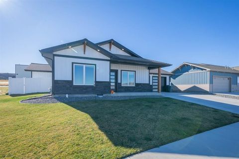 Tiny photo for 755 Go Around Loop, Cody, WY 82414 (MLS # 10031787)