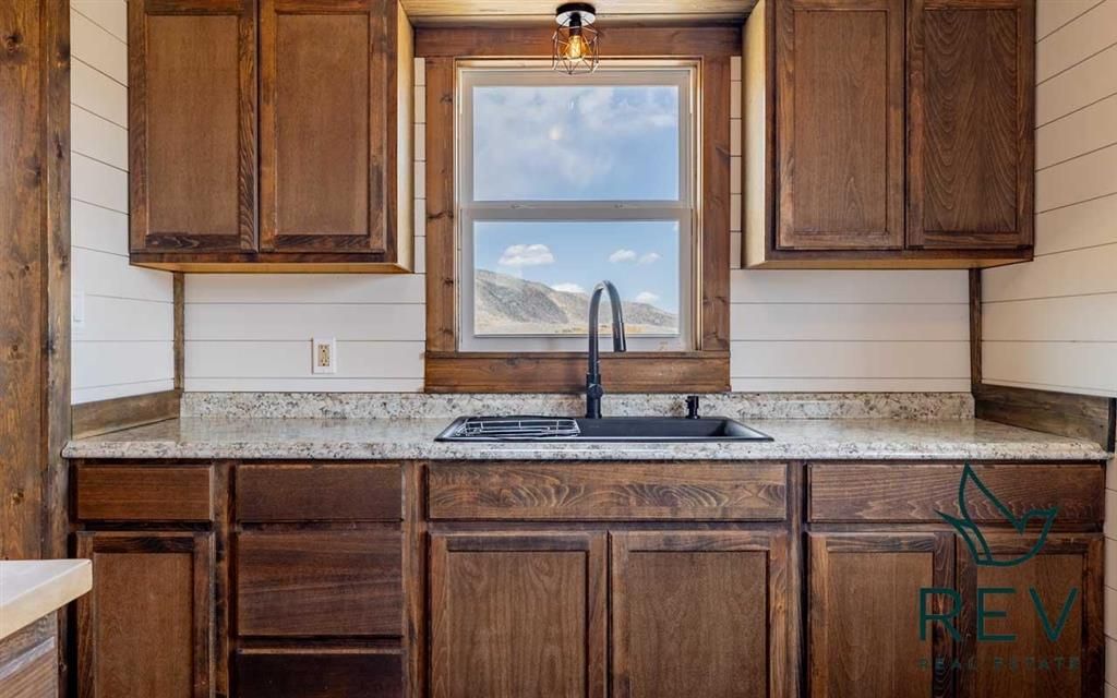 Photo of 15 Arrowhead Dr, Cody, WY 82414 (MLS # 10032321)