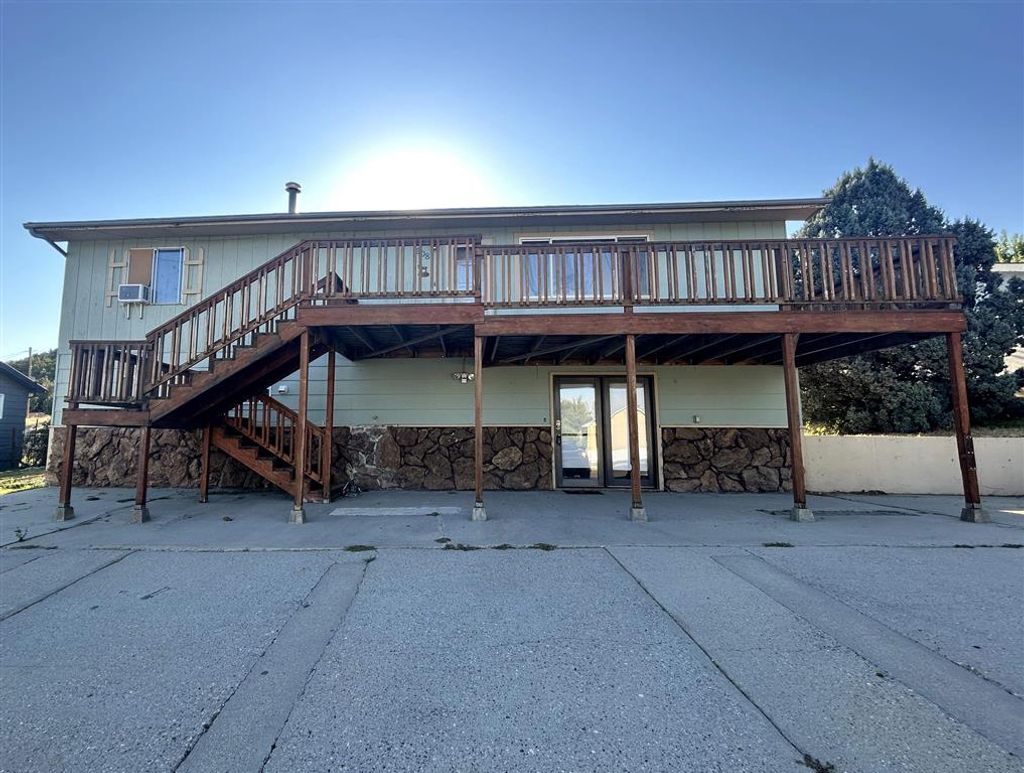 Photo of 908 S 14th St, Thermopolis, WY 82443 (MLS # 10030889)