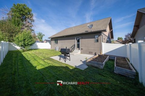 Tiny photo for 2924 Fuelie Ave, Cody, WY 82414 (MLS # 10032326)