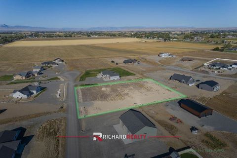 Tiny photo for TBD Wagon Box Ln #16, Powell, WY 82435 (MLS # 10030970)