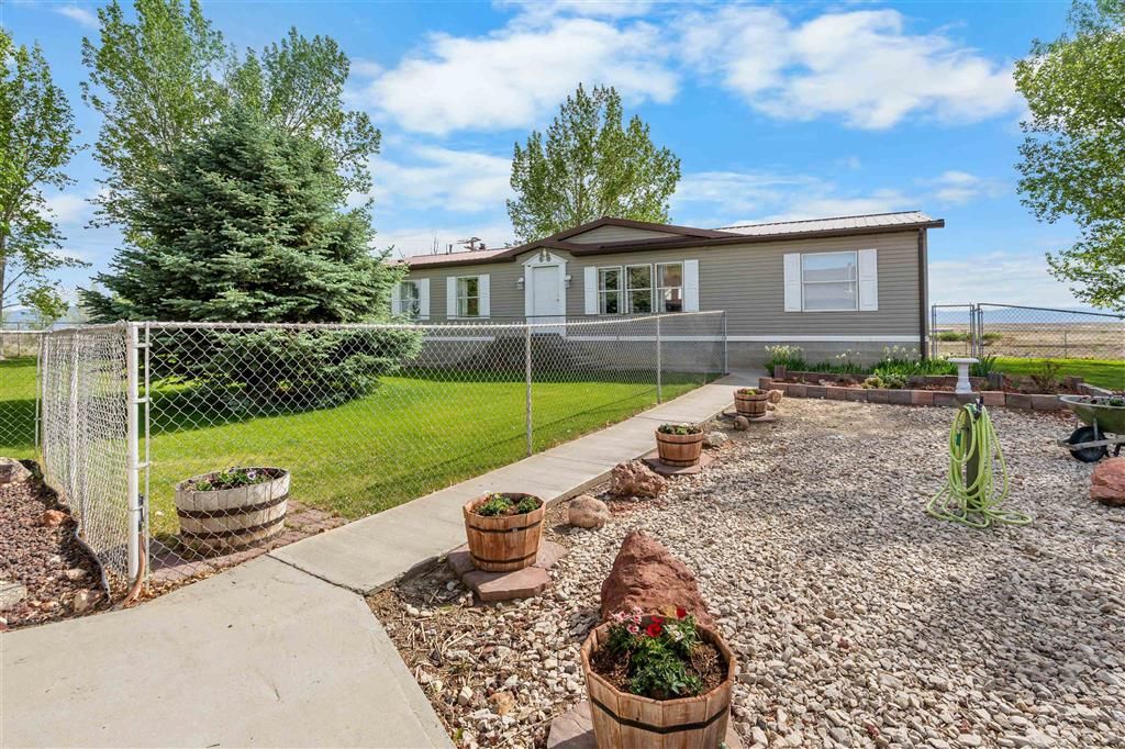 Photo of 729 Road 1, Deaver, WY 82421 (MLS # 10032416)