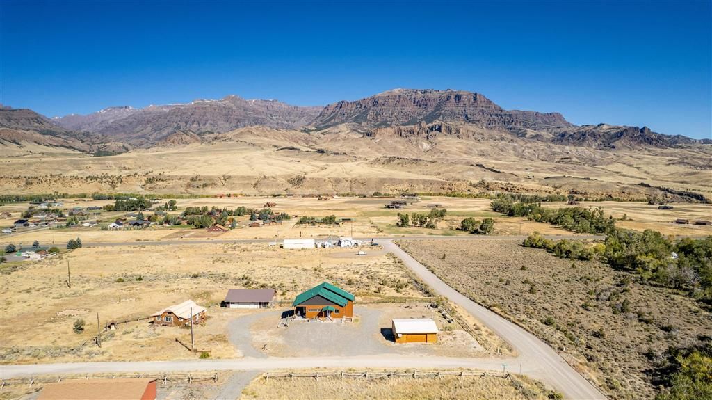 Photo of 3 Paintbrush Dr, Cody, WY 82414 (MLS # 10032116)