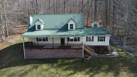 Homes For Sale - 254 Mountain Creek Drive<br/> Cool Ridge, WV 25825