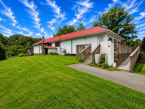 Homes For Sale - 110 Sparrow Lane<br/> Raleigh County, Ghent, WV 25843