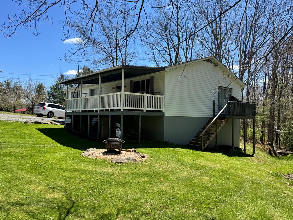 557 Blue Jay Six Road, Cool Ridge, West Virginia image 1