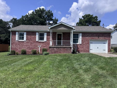 Homes For Sale - 226 E. Whitby Road<br/> Shady Spring, WV 25918