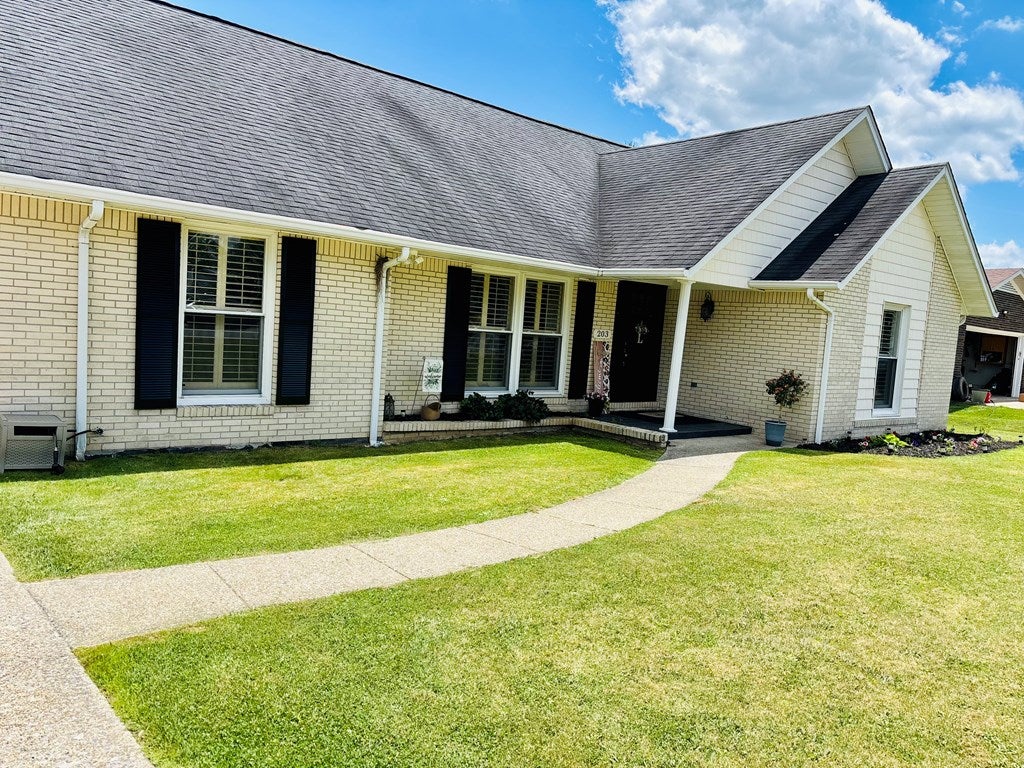 203 Homewood Drive - Photo 4
