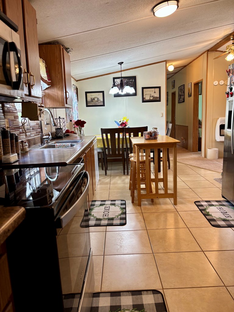 184 Pack Street, Cool Ridge, West Virginia image 9