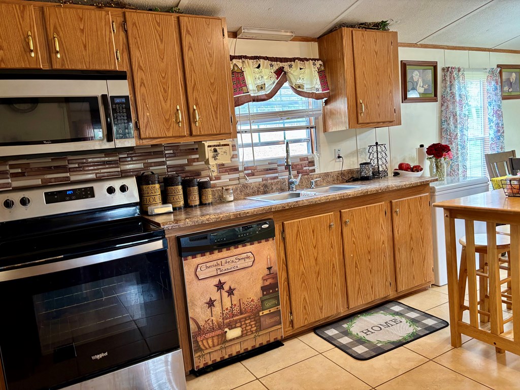 184 Pack Street, Cool Ridge, West Virginia image 10