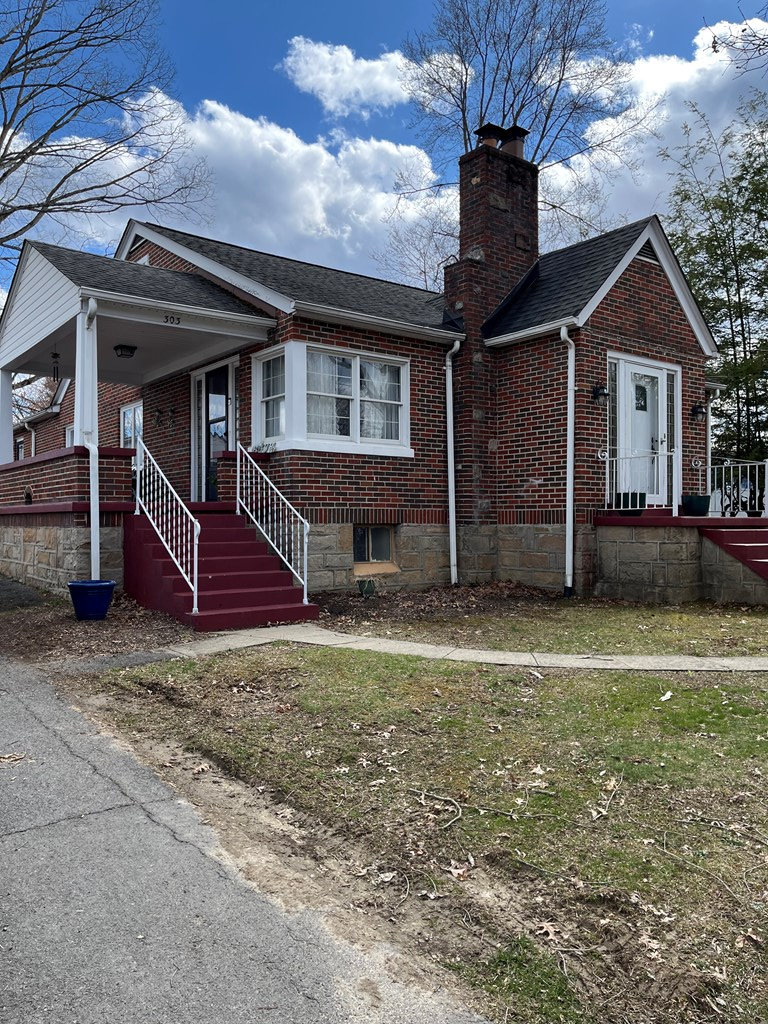 303 Crescent Road, Beckley, West Virginia image 2